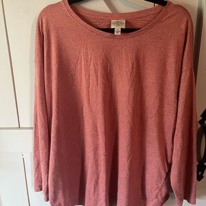 Pretty In Pink! NWOT St John’s Bay size 1x with beautiful accent buttons on side